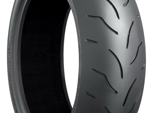 Bridgestone BATTLAX BT 016 PRO Anteriore Posteriore