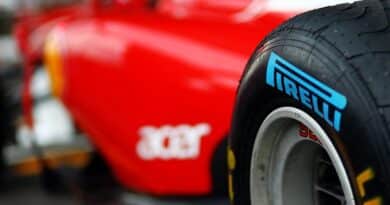 Pirelli F1 01