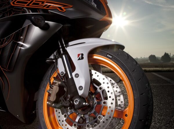 Bridgestone Battlax Hypersport S20 7