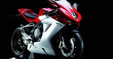 MV Agusta F3 675 a EICMA 2011 9