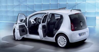 Volkswagen up! Arriva la nuova versione a 5 porte 1