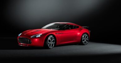 Aston Martin V12 Zagato 4