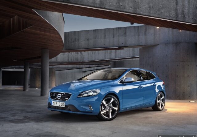 Volvo V40 R Design 7