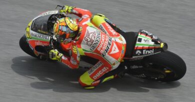 MotoGp Malesia: Rossi migliora sul passo, Hayden ottiene la 3° fila 5