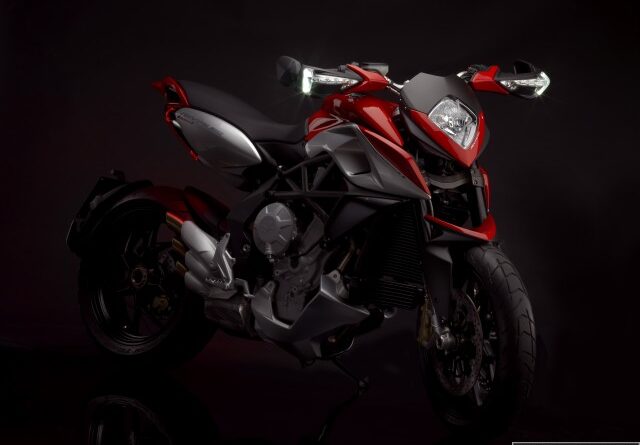 MV Agusta Rivale 800 0