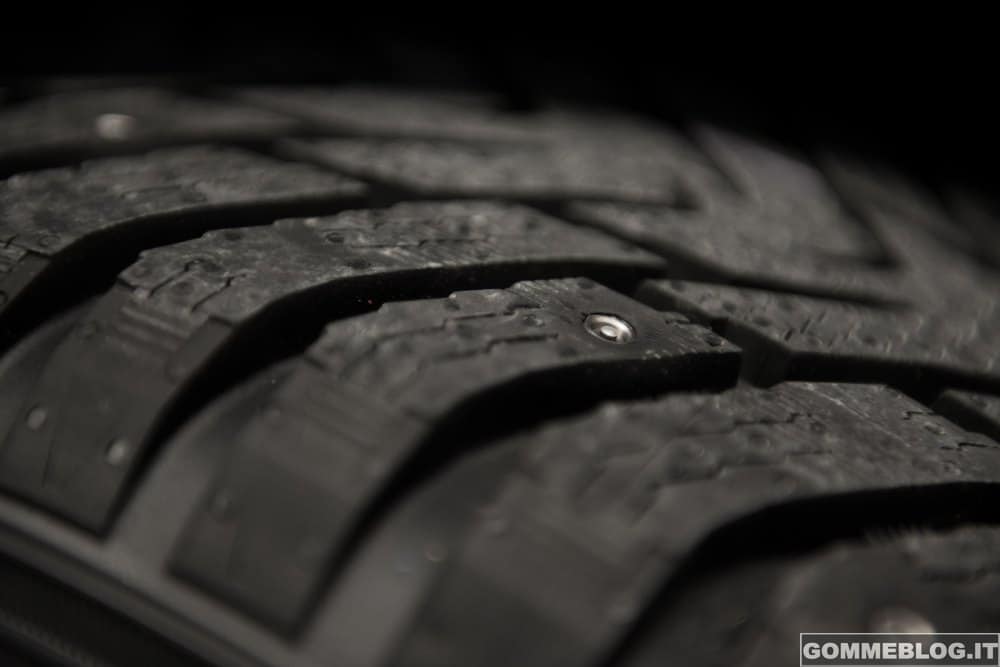 Nokian presenta il primo pneumatico invernale chiodato/non chiodato al mondo 3