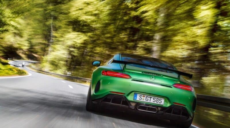 AMG GT R: 585 CV da domare con Pneumatici Michelin Pilot Sport Cup 2 13