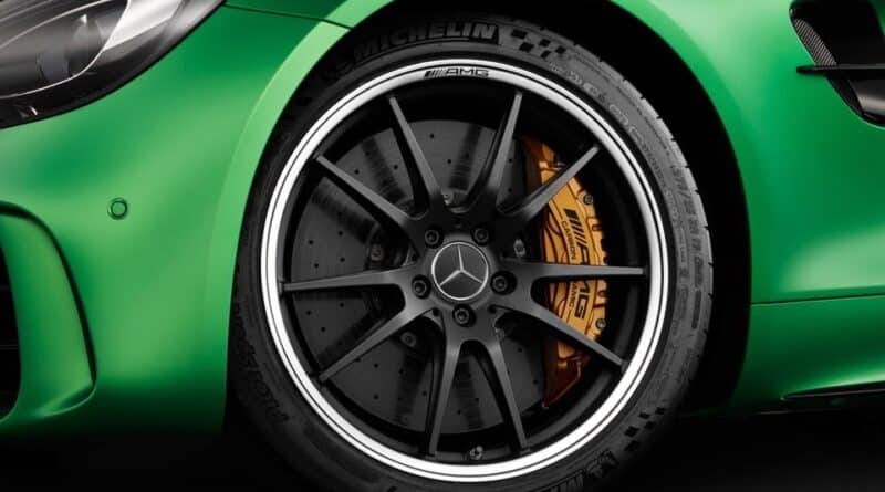 AMG GT R: 585 CV da domare con Pneumatici Michelin Pilot Sport Cup 2 18