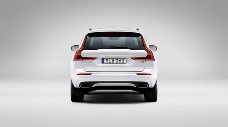 Volvo XC60 T8 Twin Engine: il SUV di lusso Hybrid da 407 CV [VIDEO] 16