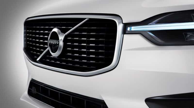 Volvo XC60 T8 Twin Engine: il SUV di lusso Hybrid da 407 CV [VIDEO] 17