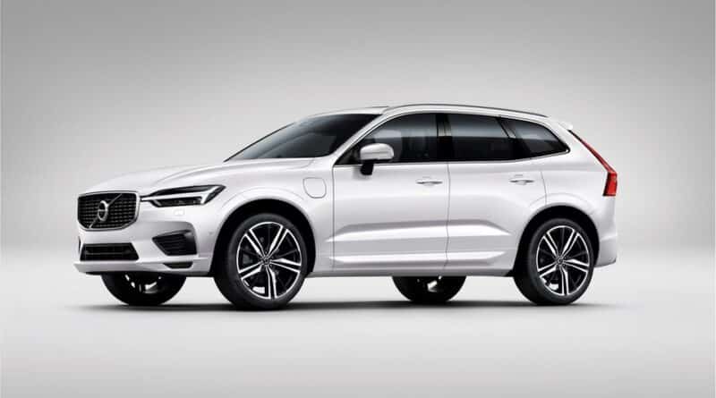 Volvo XC60 T8 Twin Engine: il SUV di lusso Hybrid da 407 CV [VIDEO] 18