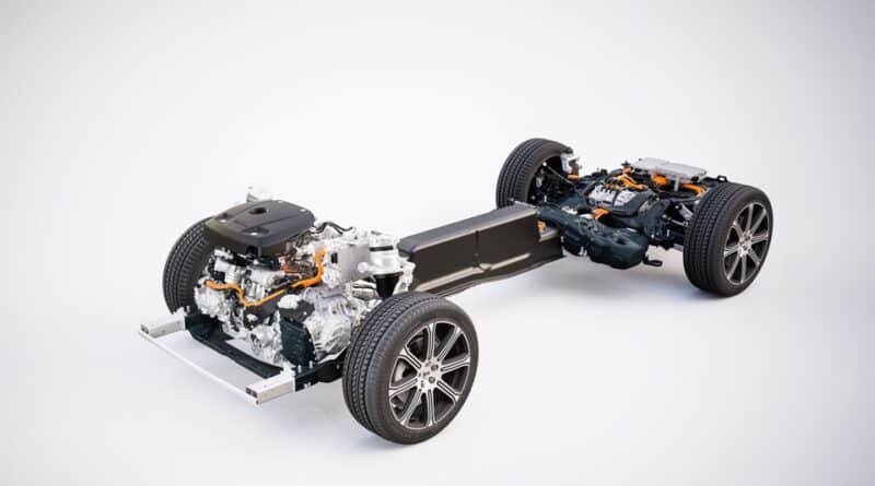 Volvo XC60 T8 Twin Engine: il SUV di lusso Hybrid da 407 CV [VIDEO] 27