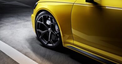 Pneumatici Pirelli sensorizzati per Audi RS 4 Avant edition 25 years 2