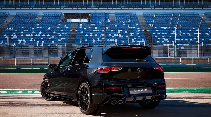 Volkswagen Golf R e R Black Edition 0004