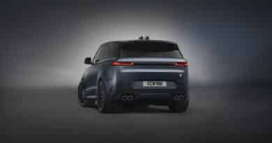 Range Rover Sport SV Edition Two: Un Nuovo Livello di Prestigio e Potenza 5