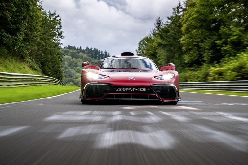 6:29.090 min: Mercedes-AMG ONE batte il proprio record sul giro al Nürburgring-Nordschleife.